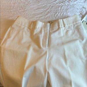 Dana Buchman New White Ankle Pants